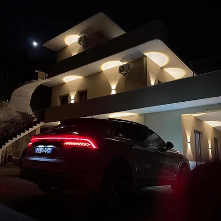 Aloha And 게스트하우스 3*