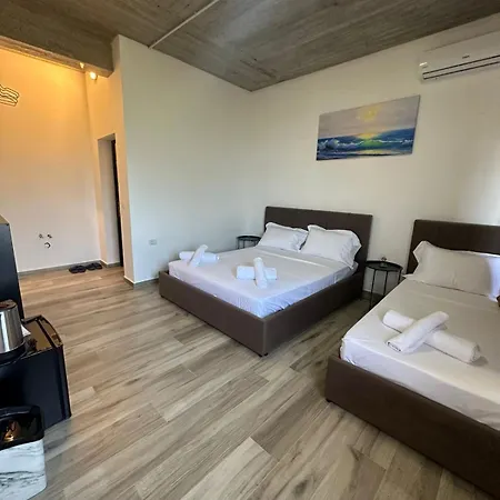 Aloha And Casa de hóspedes 3*