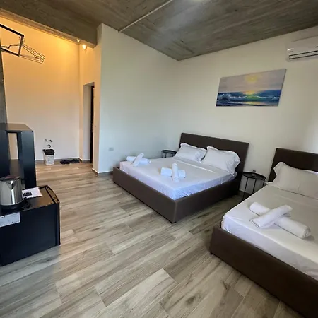 Guest house Aloha And *