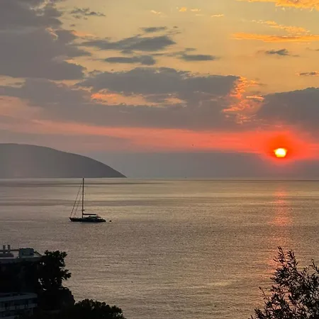 Aloha And Affittacamere