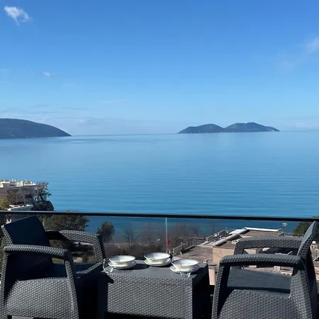 Aloha And Affittacamere Vlorë